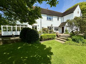 Photo 7- click for photo gallery